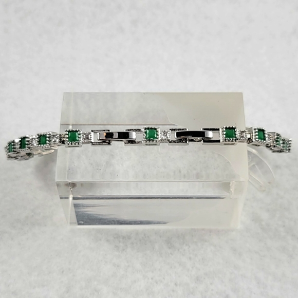 Emerald Tennis Bracelet - Picture 8 of 10